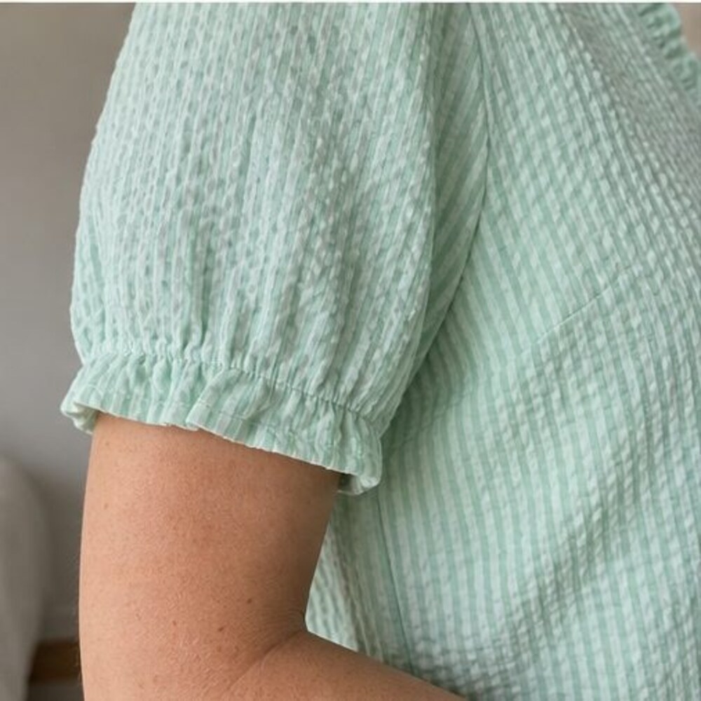 Mauve Ruffle Blouse - Picture 5 of 6
